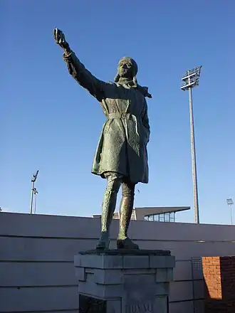 Monument de Maurice Boyau à l'entrée du stade (2012).