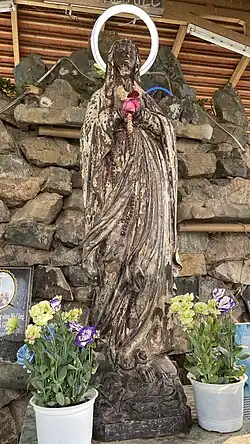 Notre-Dame de Lourdes au sanctuaire Marie-Reine-de-la-Paix.