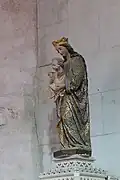 Statue de la Vierge à l'Enfant.