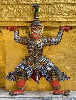 Guerrier stylisé multicolore se tenant debout