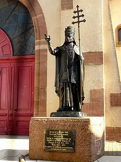 Statue de Léon&nbsp;IX à Dabo (millénaire de sa naissance).