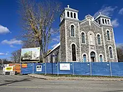 Logements sociaux adaptés, travaux de modification de l’église, rue Principale.