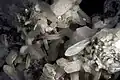 Stilbite et calcite - St Andreasberg Allemagne (XX5 mm)