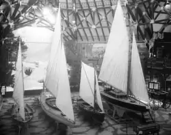 Le hall des voiliers.