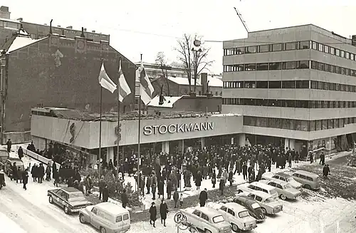 Ouverture de l'extension sur Kuninkaankatu en mars 1965.