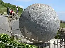 Le grand globe terrestre.