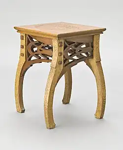 Tabouret, Musée d'Art du comté de Los Angeles, Californie, États-Unis (1898)