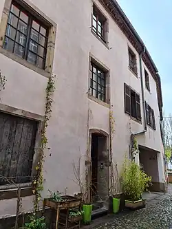 Façade du no&nbsp;10.