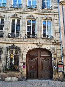 Ferronnerie de la façade.