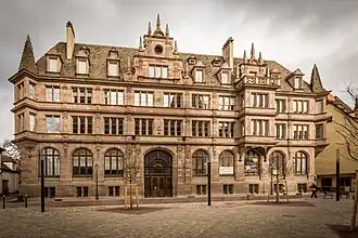 Ancienne caisse d'épargne (place Saint-Thomas).