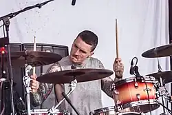 Le batteur Craig Reynolds