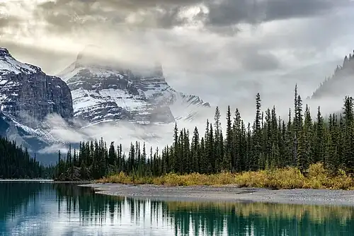 Autre vue du lac Maligne.