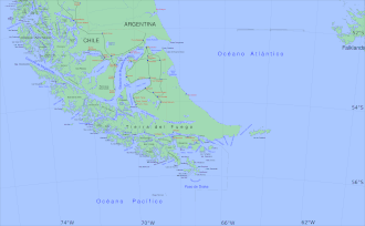 Vue de l'archipel de Terre de Feu, avec la péninsule Muñoz Gamero à l'extrémité occidentale du détroit de Magellan.