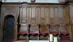 Stalles du chœur et porte de la sacristie (XVIIIe)