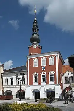 Ancien hôtel de ville.