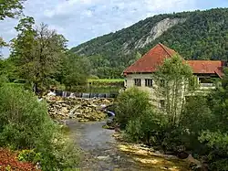 Moulin et son barrage.
