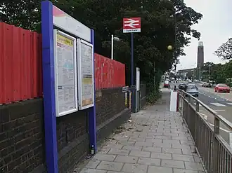 Image illustrative de l’article Gare de Syon Lane