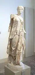 Danseuse de Pergame (de). Marbre. H. 1,14 m. Berlin