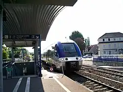 Quai et passage souterrain.