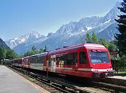 Une UM de deux Z 850 en gare des Houches en août 2009.