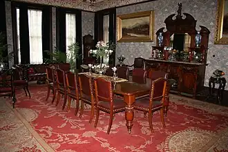 Table où fut signé le traité de paix en 1902