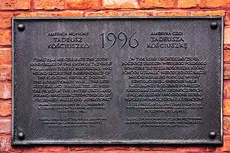 Plaque commémorative dédiée à Tadeusz Kościuszko, dévoilée en 1996.