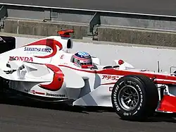 Photo d'une monoplace blanche