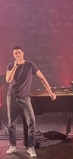 Description de l'image Tancrède au Café de la danse.jpg.