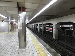 Vue des quais de la ligne Tanimachi
