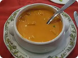 Bol de gaspacho andalou.