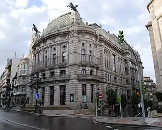 Depuis 1984, centre culturel (Centro Cultural Caixanova) à Vigo, ancien théâtre (Teatro García Barbón (es)) construit en 1927 sur un projet de Antonio Palacios pour remplacer le théâtre Rosalía de Castro, détruit par un incendie en février 1910.