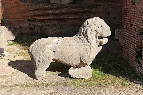 Sculpture de lion.