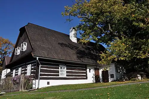 Telecí : maison no 102.
