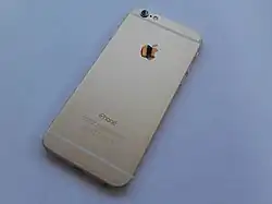 Vue arrière d'un iPhone 6.
