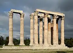Le temple de Zeus olympien (ou « Olympiéion »), à Athènes.