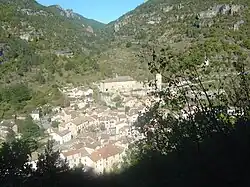 Bourg de La Roque-Sainte-Marguerite, sur le Grand Trail des Templiers 2014