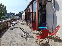 La terrasse du quartier général du Festival