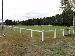 Terrain de football communal et public de Priziac.
