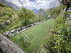 Terrain de sport à Sigale (Alpes Maritimes)