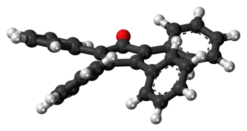 Vue latérale de la molécule.