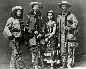 De gauche à droite : Ned Buntline, Buffalo Bill Cody, Giuseppina Morlacchi, Texas Jack Omohundro.