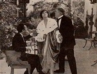 Description de cette image, également commentée ci-après