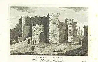 Dessin en noir et blanc d'un ensemble de fortifications percé d'une porte.
