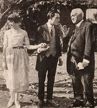 Description de cette image, également commentée ci-après