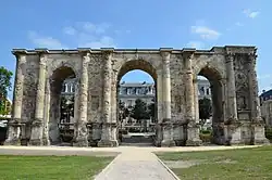 Porte de Mars, plus long arc romain du monde à Reims