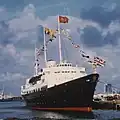 L'étendard royal sur le Britannia, le yacht royal (Kingston upon Hull, 1977).