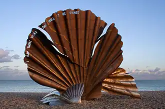 Plage d'Aldeburgh en Angleterre, par Maggi Hambling.