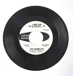 Description de l'image The Shirelles - I Met Him on A Sunday 1966.jpg.