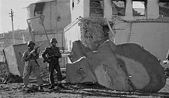 Description de l'image The coup of February 8, 1963, dropping the image of Qasim.jpg.