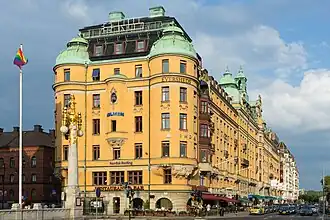 Le pignon ouest face à Sibyllegatan.